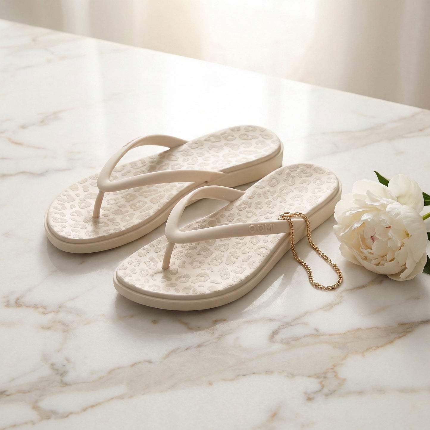 The OOMI Flip™ Miami Collection